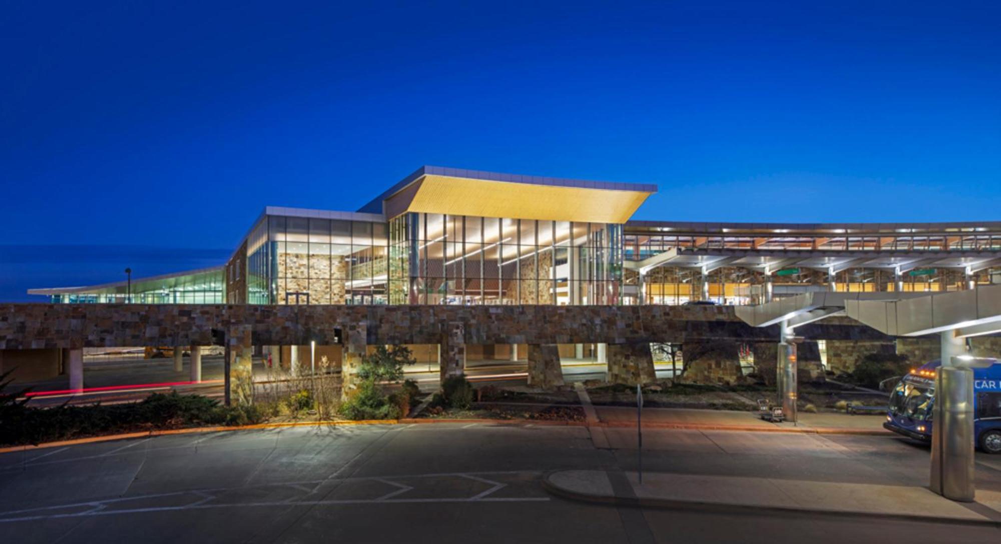Hotel 6-oklahoma City, Ok - Airport East