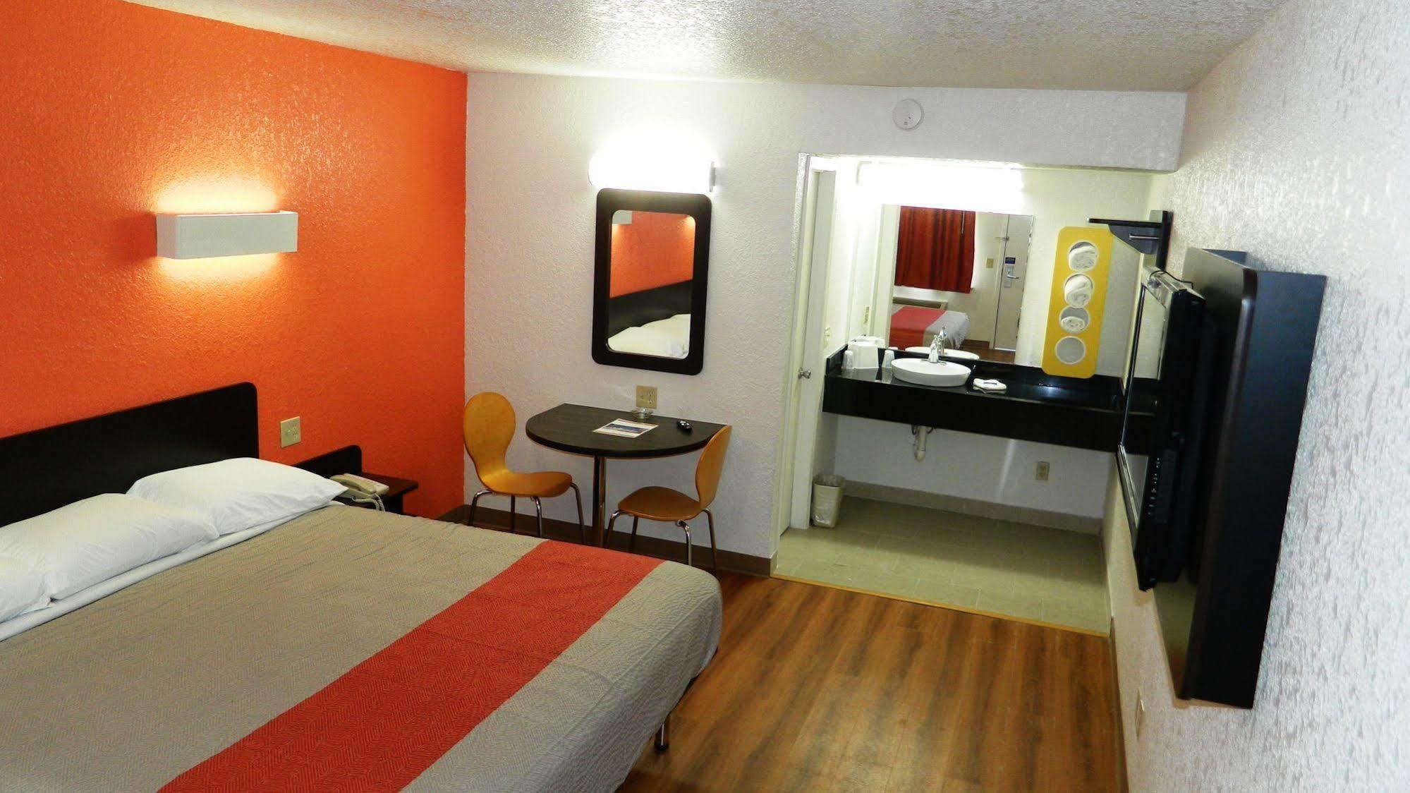 6-oklahoma City, Ok - Airport East Hotel Oklahoma City